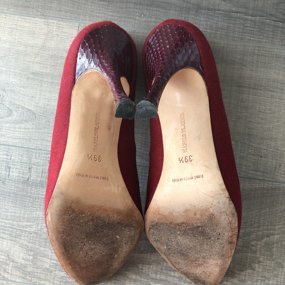 Manolo Blahnik red heels - Picture 2 of 3